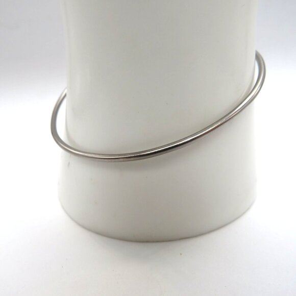 Wire Bangle Bracelet Carved Wood Slide Bead Silver Tone Natural Boho Hippie - Picture 3 of 13